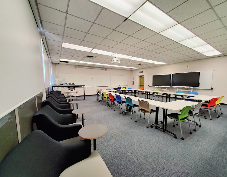 Image of empty Science Education classroom